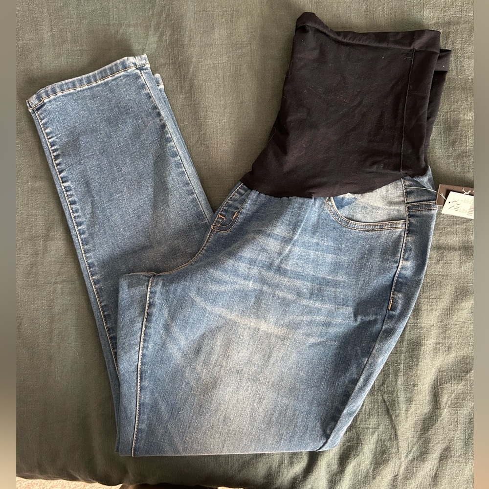New York & Company High Rise Medium Wash Blue Maternity Jeans